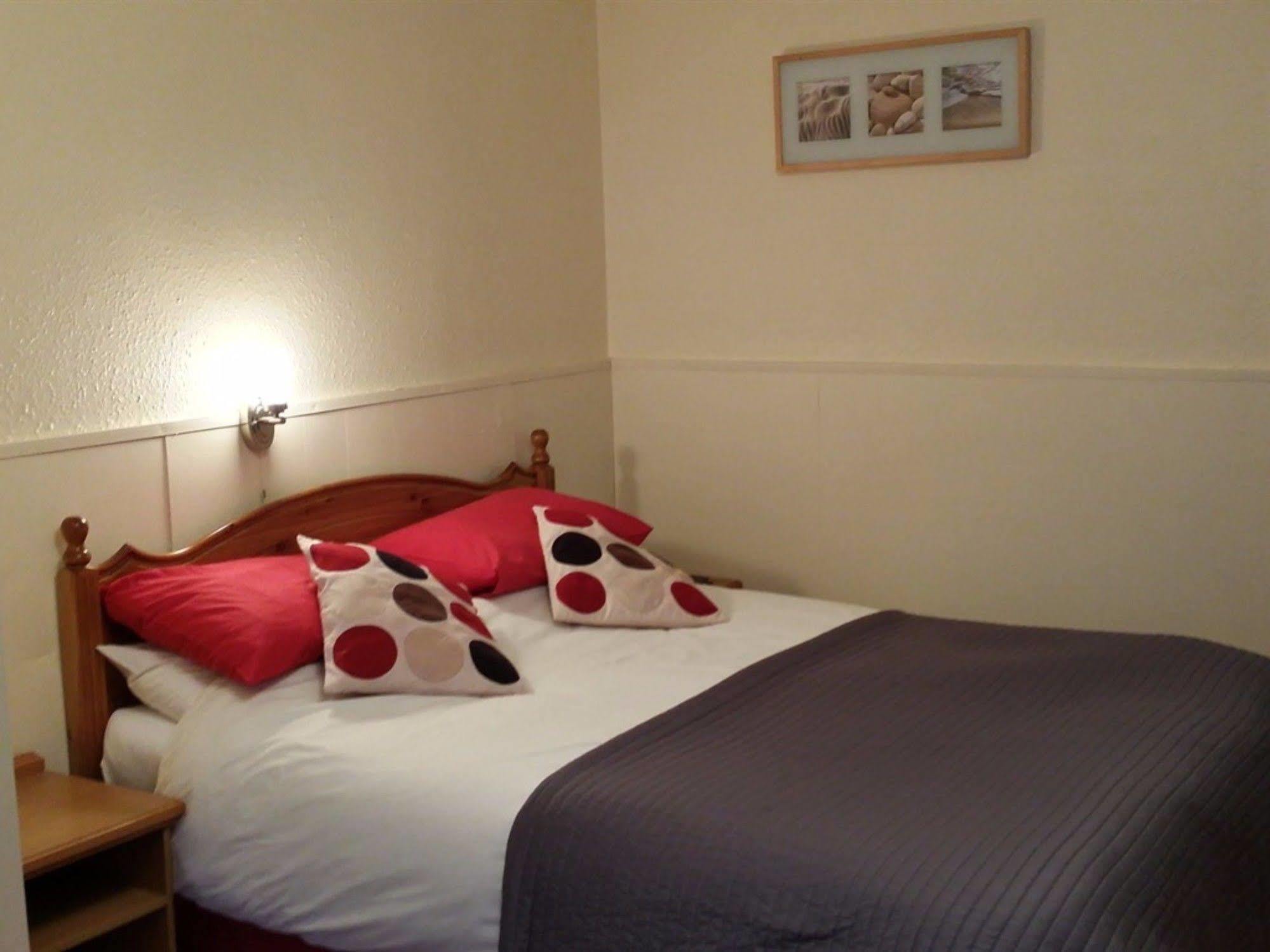 Eden House 3* Blackpool