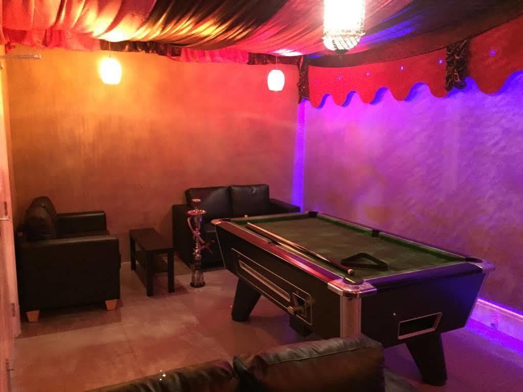 Hotel Hello Roomz - Pleasure 3*