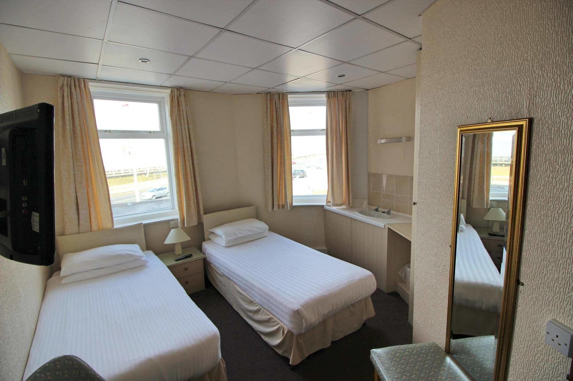 The Colwyn - Near Pleasure Hotel