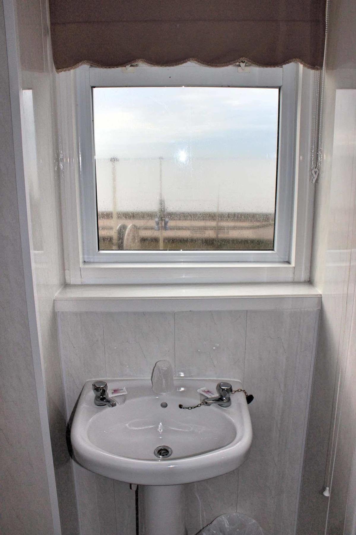 The Colwyn - Near Pleasure Hotel 2*