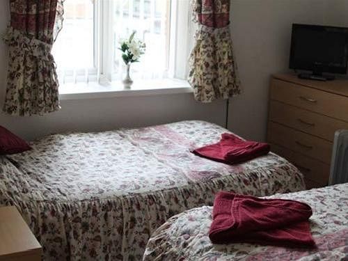 Lawnswood * Blackpool
