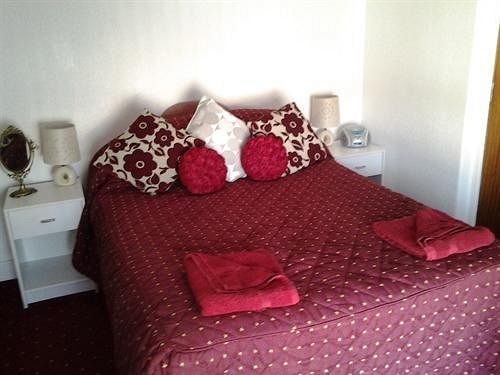 Lawnswood Apartment