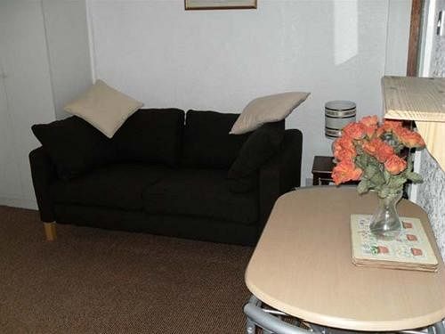 Lawnswood Apartment