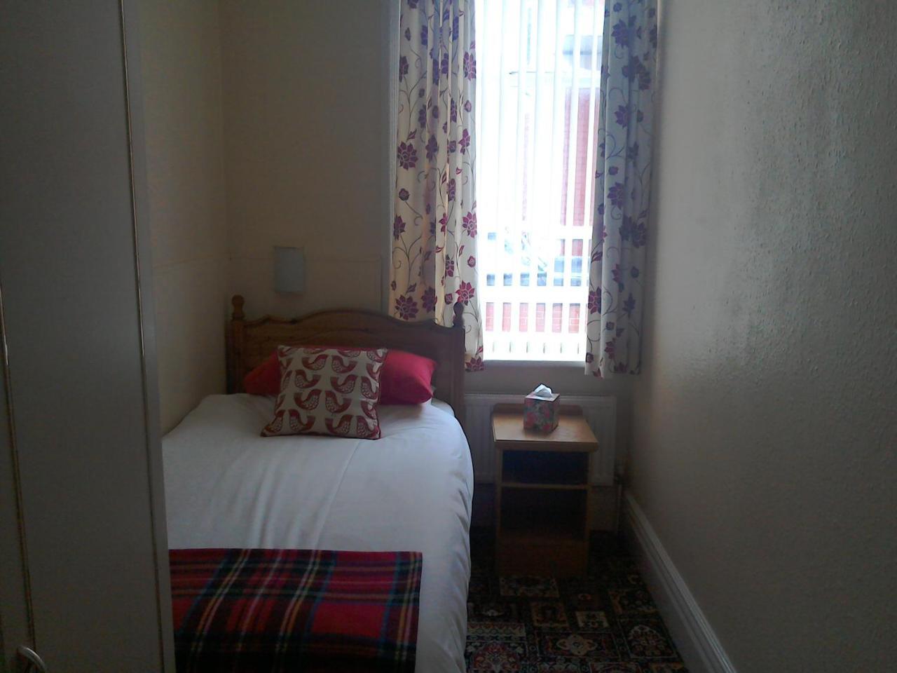 Eden House Bed & Breakfast 3*