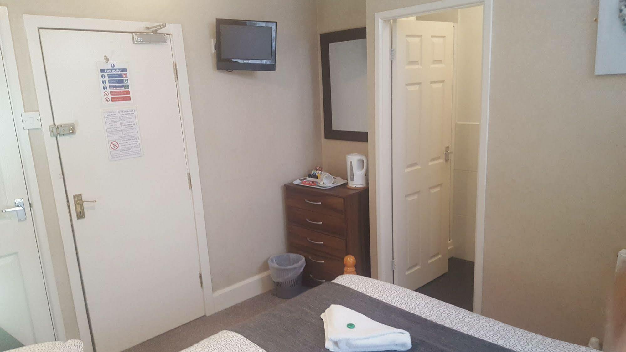 Newholme 2* Blackpool