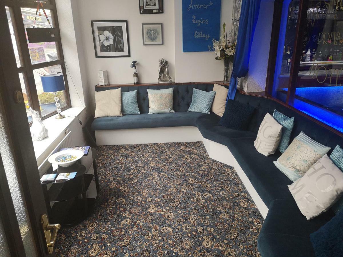 Jesmond Private *