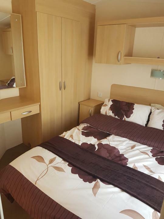 Holiday home Jade 50 At Newton Hall