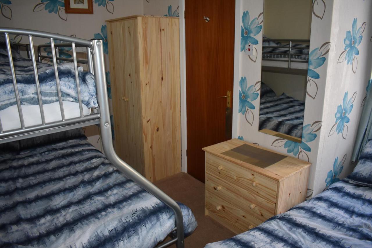 Three Piers Guest house *