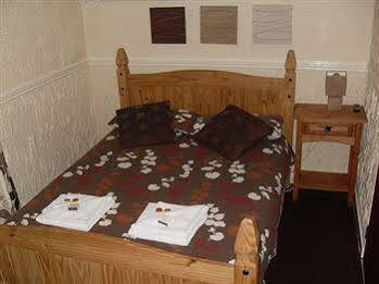 Albion 3* Blackpool