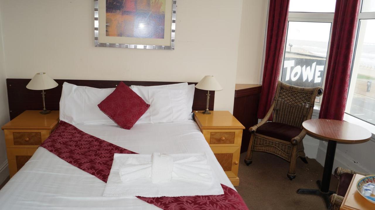 Gainsborough And Bar Blackpool