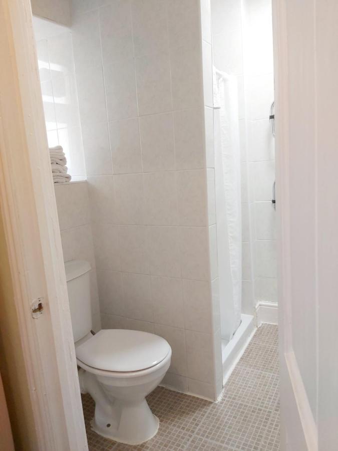 Bed & Breakfast Rayners Blackpool
