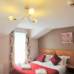 White House Hotel