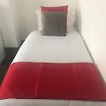 Kirubash Central Pier Hotel