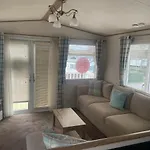 Luxury 6 Berth Caravan, Marton Mere