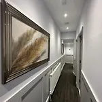 Sugar Hill Suite By Sasco Apartments
