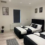 Holiday Plus - Palatine Road