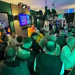 Mcgraths Hotel & Public Bar