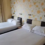 Stretton Hotel