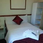 Lynwood Hotel