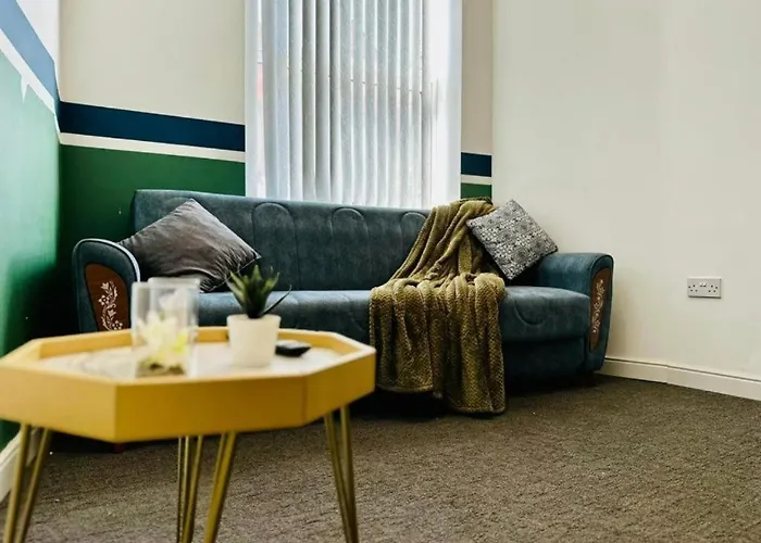 3Br Ensuite Apt With Parking - Ideal For Long-Stays