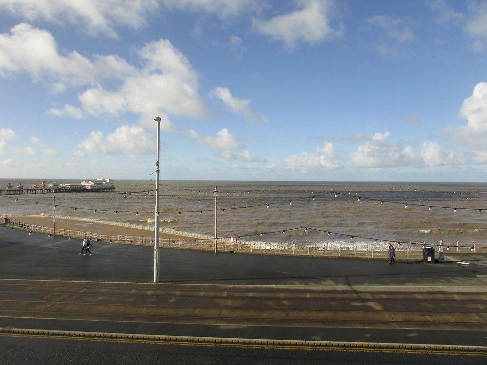 Stretton 3* Blackpool