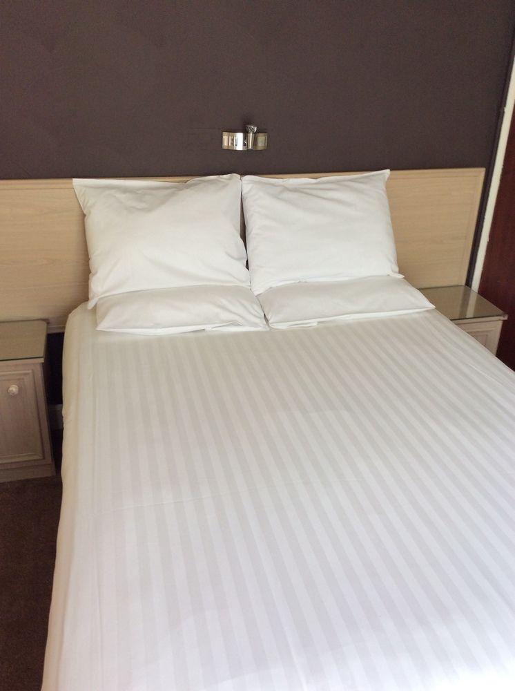 Stretton Hotel