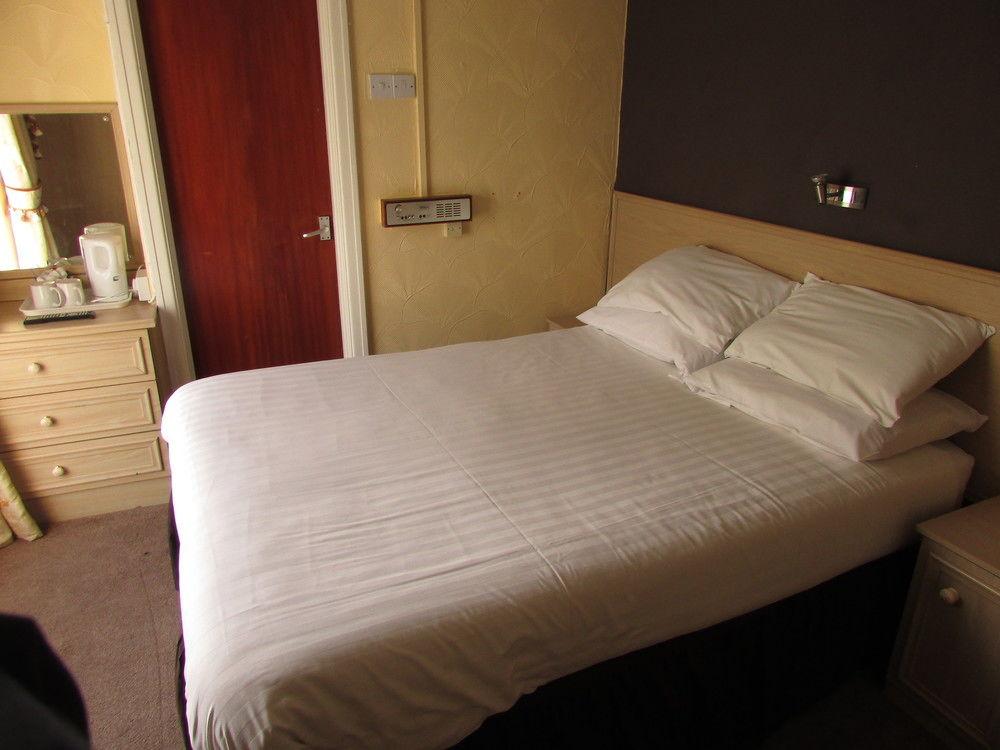 Stretton Hotel 3*