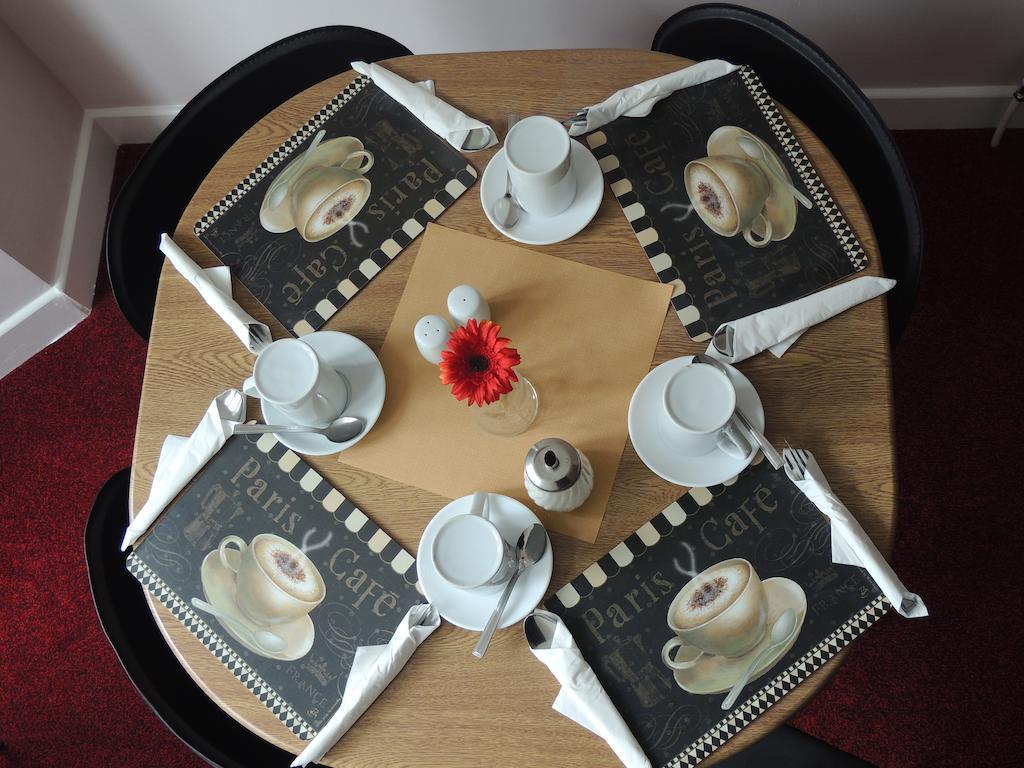 White House Hotel 2*