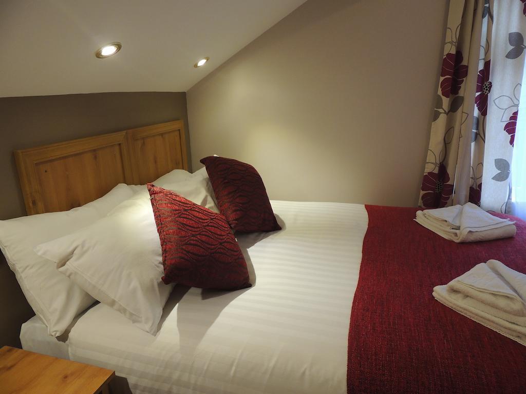 White House 2* Blackpool