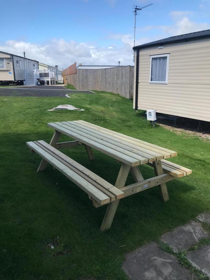Marton Mere 6 Berth Caravan * Blackpool