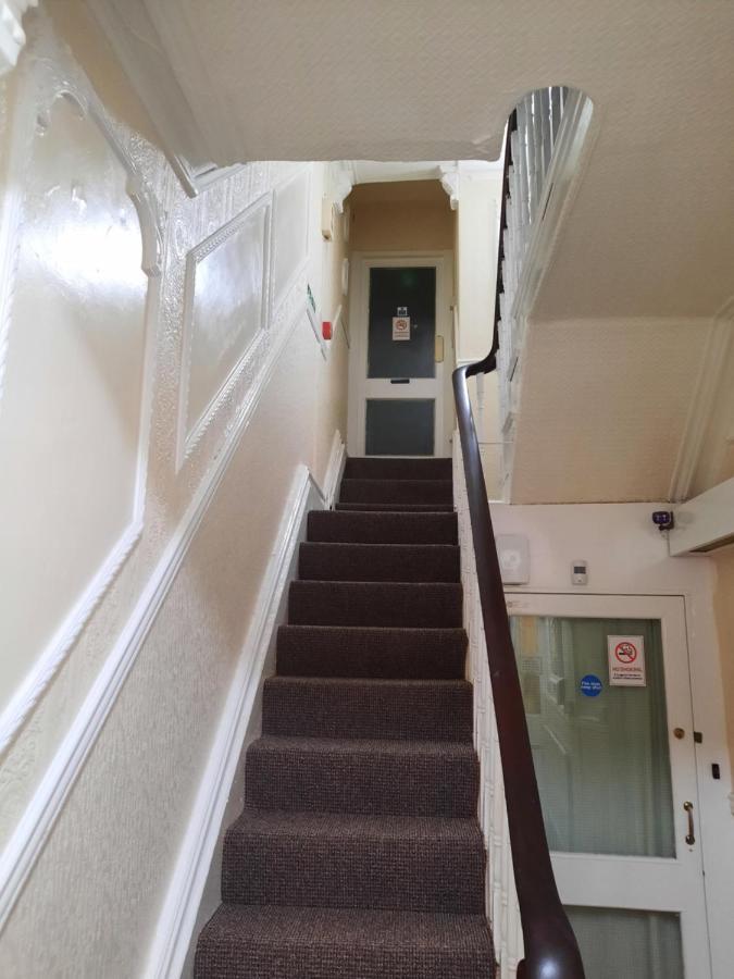 Lynwood 3* Blackpool