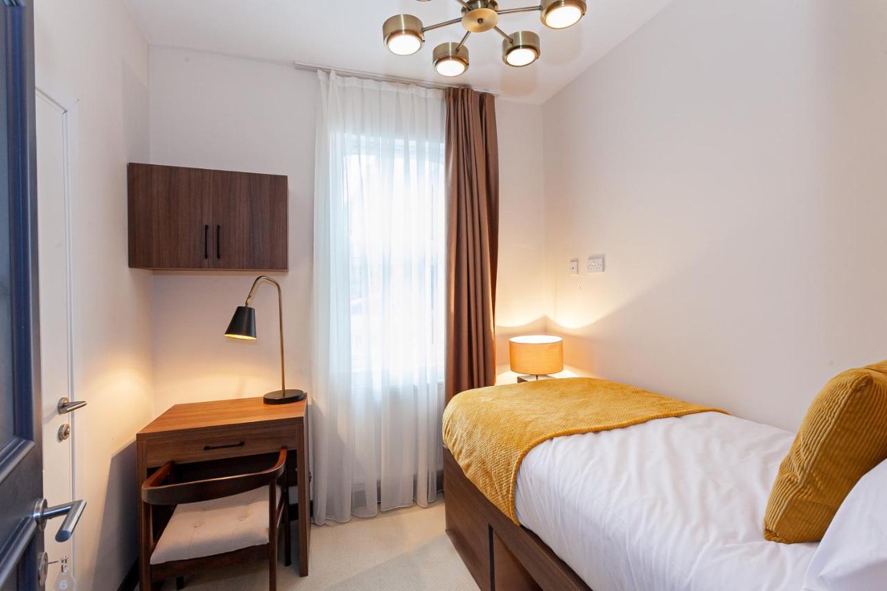 Balin Lonsdale Hotel