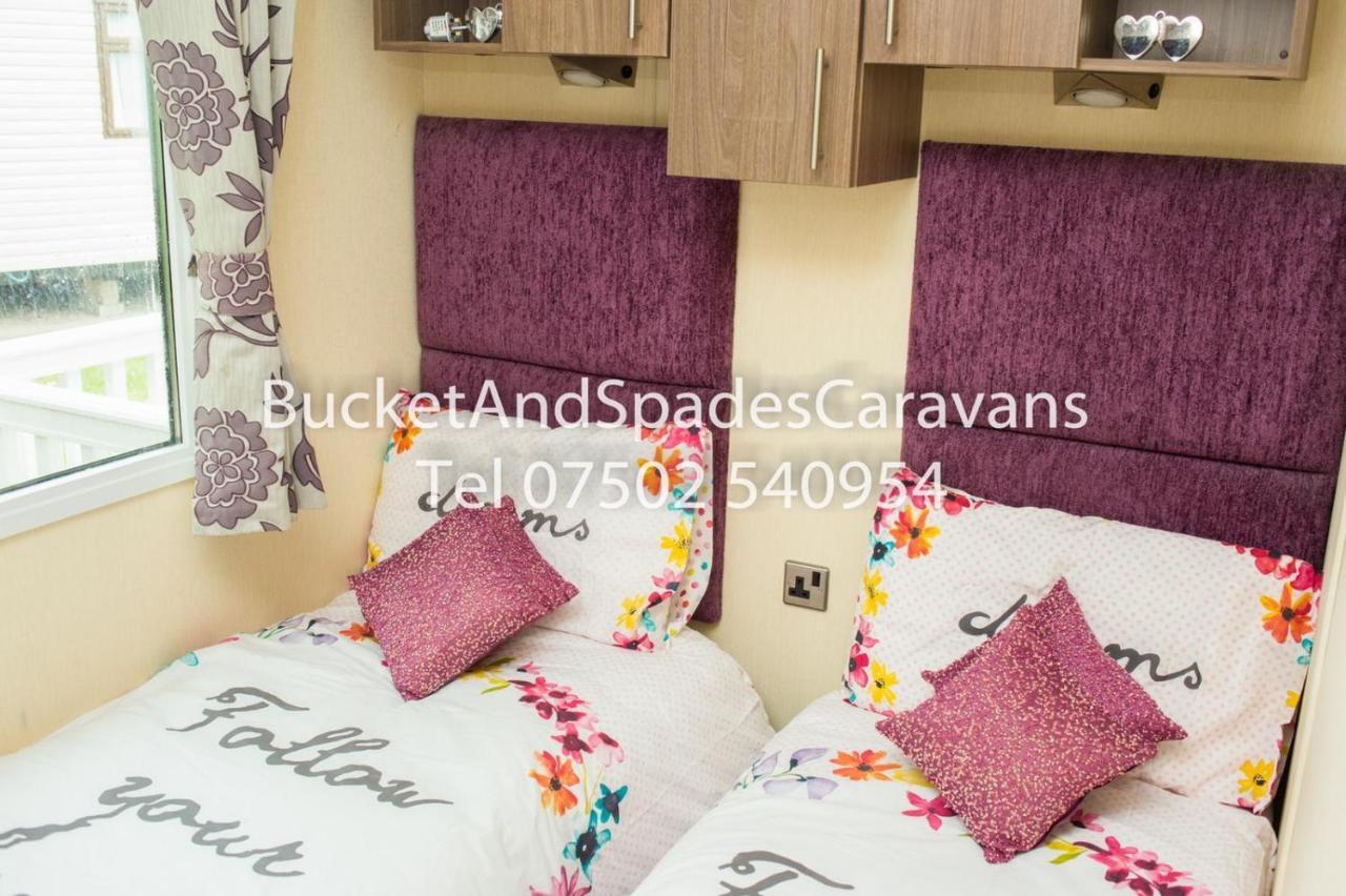 Campsite Caravans Marton Mere Blackpool