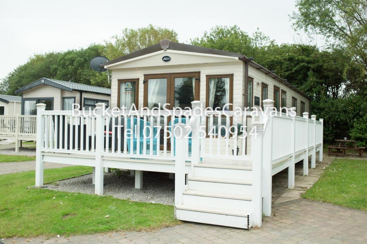 Caravans Marton Mere