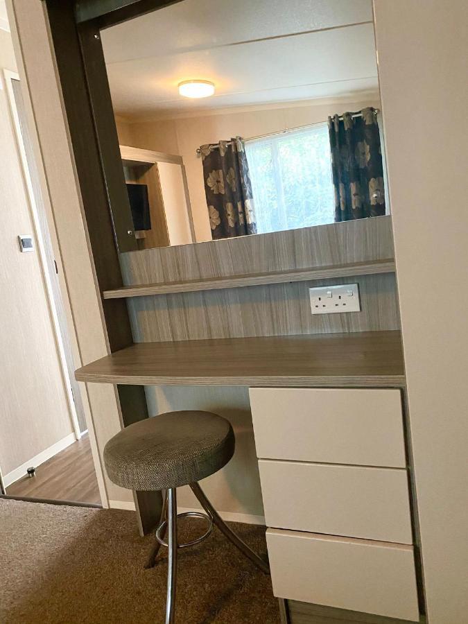 Caravans Marton Mere