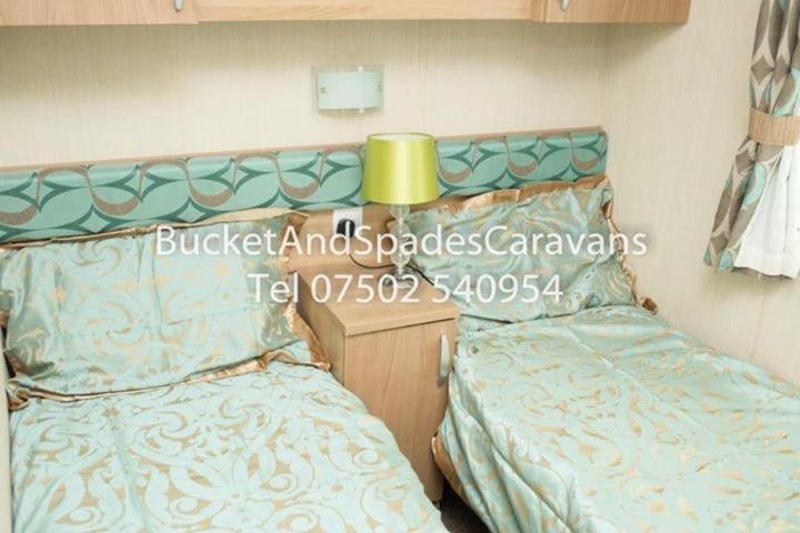 Caravans Marton Mere Campsite *