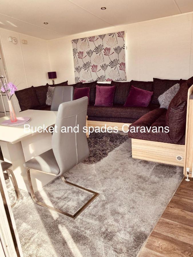 Caravans Marton Mere *