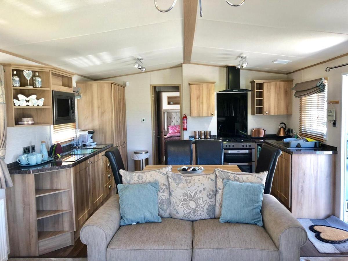 Caravans Marton Mere Campsite Blackpool