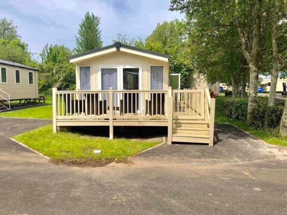 Caravans Marton Mere Campsite Blackpool