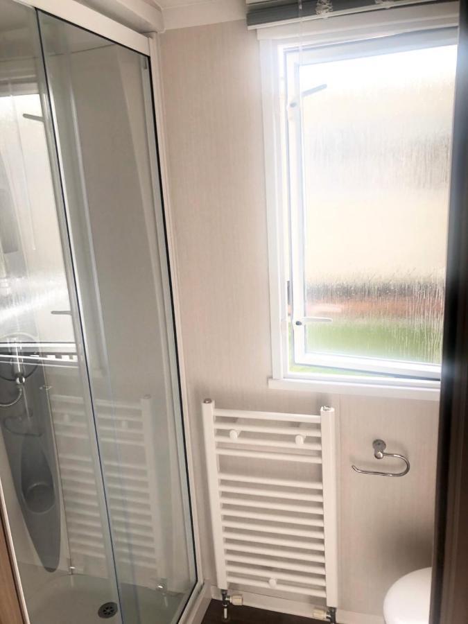 Caravans Marton Mere *