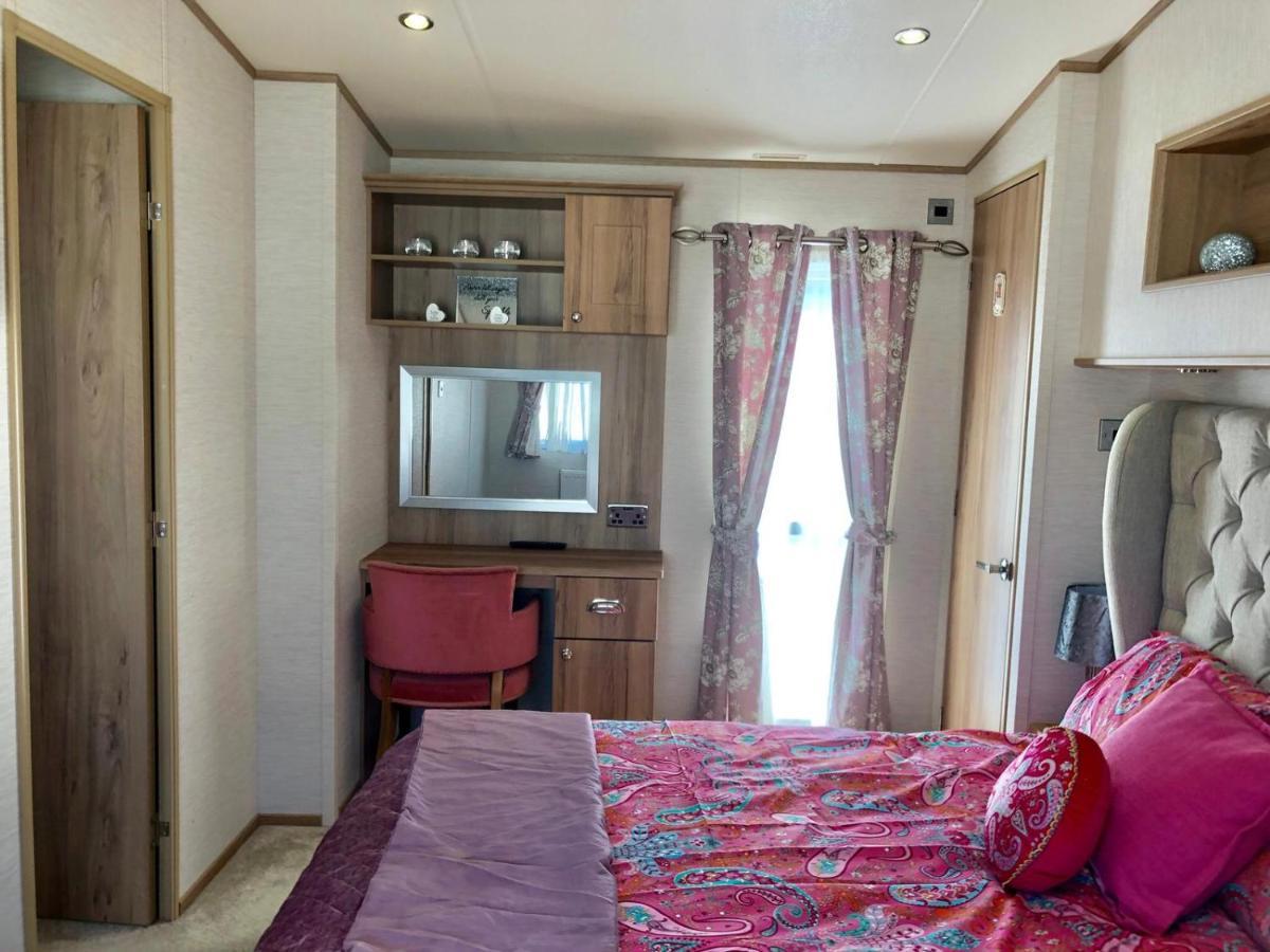 Campsite Caravans Marton Mere Blackpool