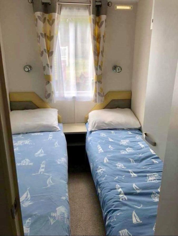 Caravans Marton Mere Campsite *