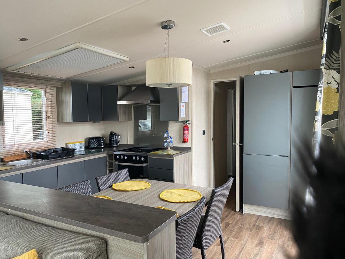 Campsite Caravans Marton Mere *