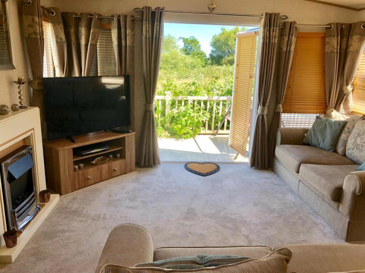 Campsite Caravans Marton Mere *