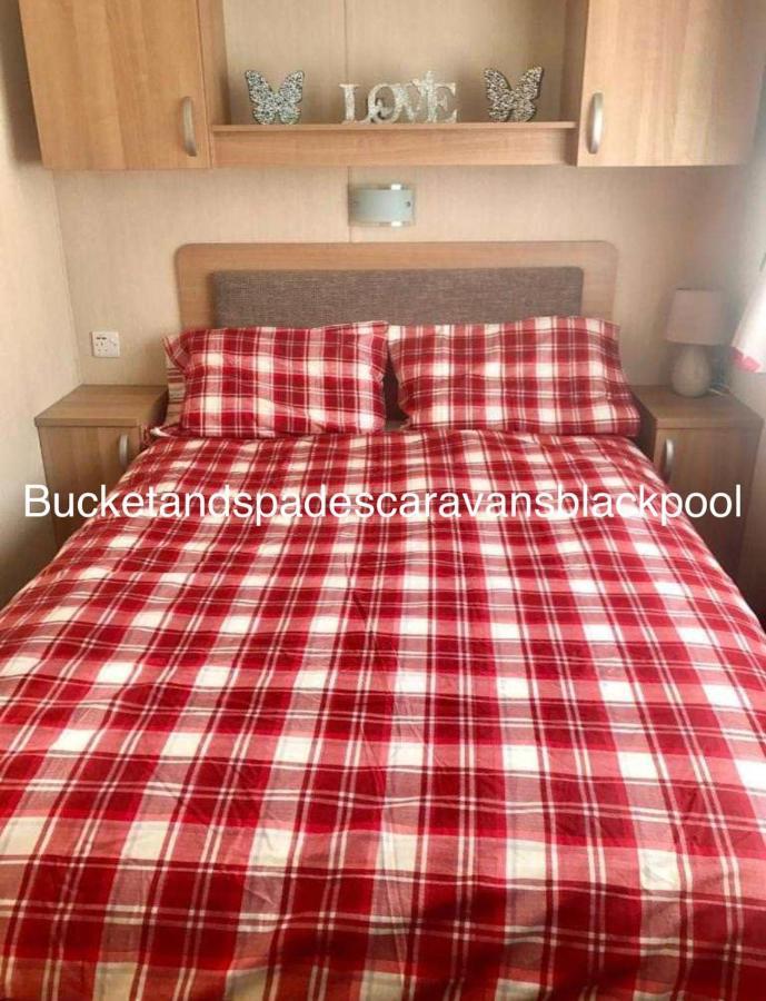 Caravans Marton Mere *