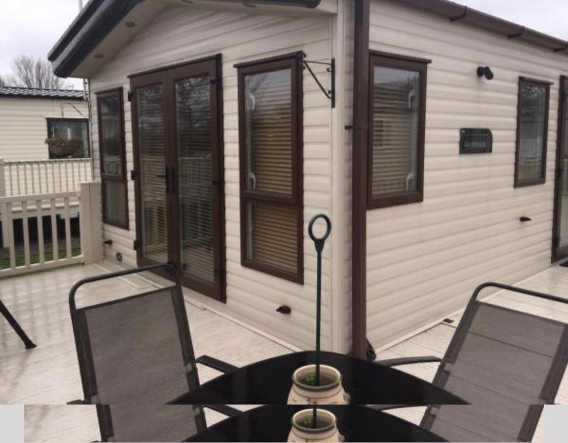 Caravans Marton Mere Campsite Blackpool