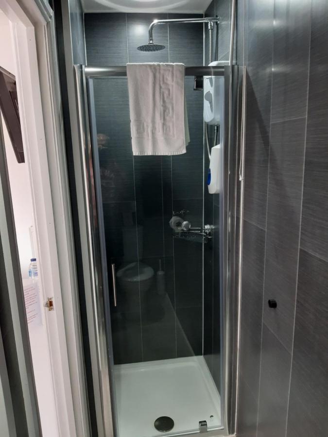 Bed & Breakfast Manchester House 3*