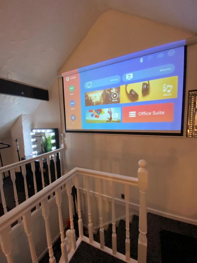 New…the Hottub House Pleasure * Blackpool
