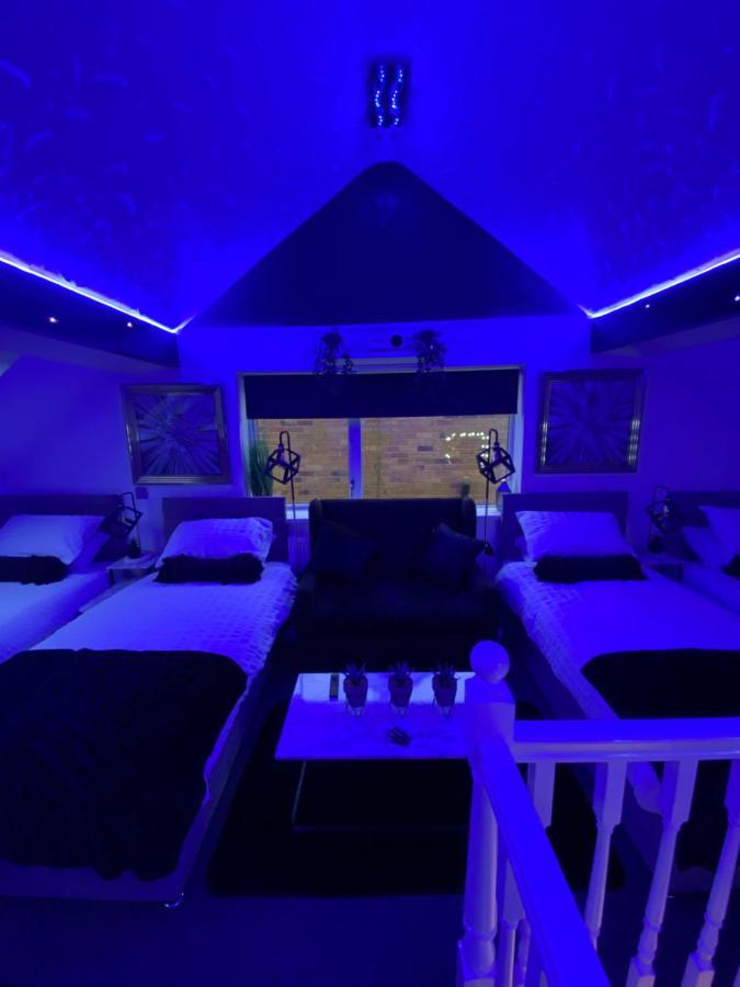 Holiday home New…the Hottub House Pleasure