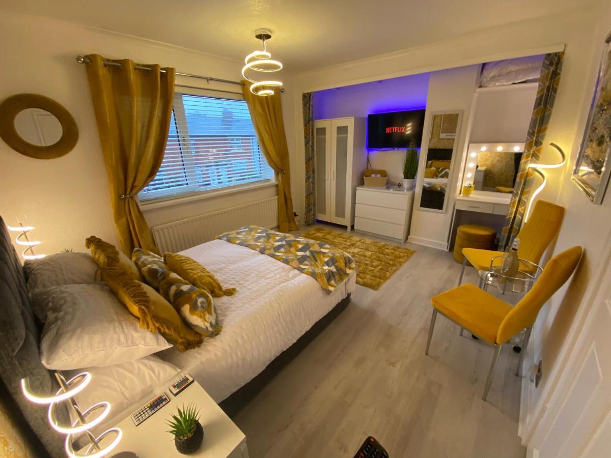 New…the Hottub House Pleasure *